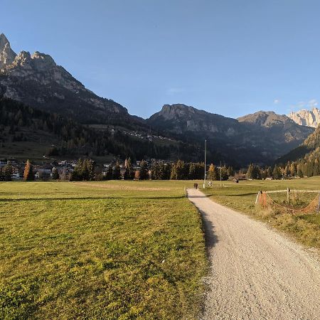 Ciasa Giorgina Apartamento Pozza di Fassa Exterior foto