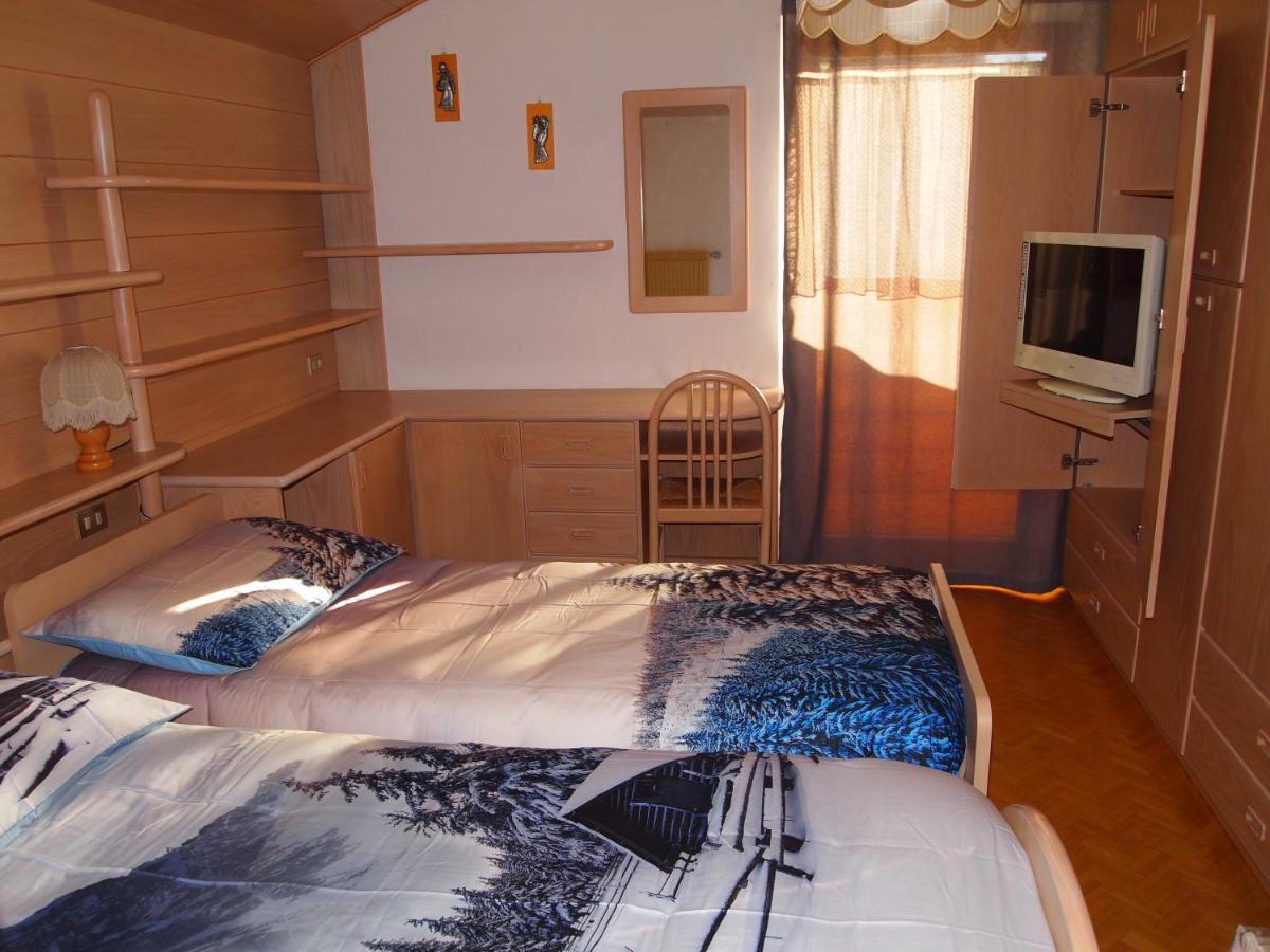 Ciasa Giorgina Apartamento Pozza di Fassa Exterior foto